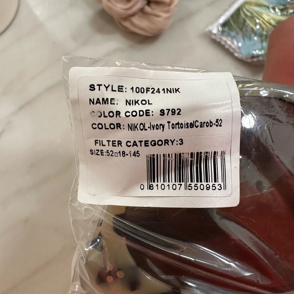 RAEN Brown Cat-Eye Sunglasses Retro-Inspired Design - Picture 5 of 5